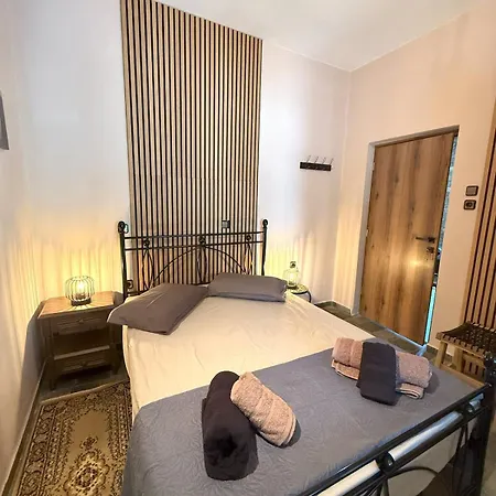 Cozy Nest - Escape * Polydrossos